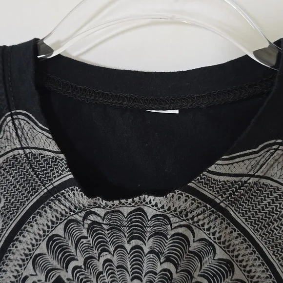 Vintage AC/DC Black Ice Tour Ladies Tee Size S/M - Picture 5 of 5